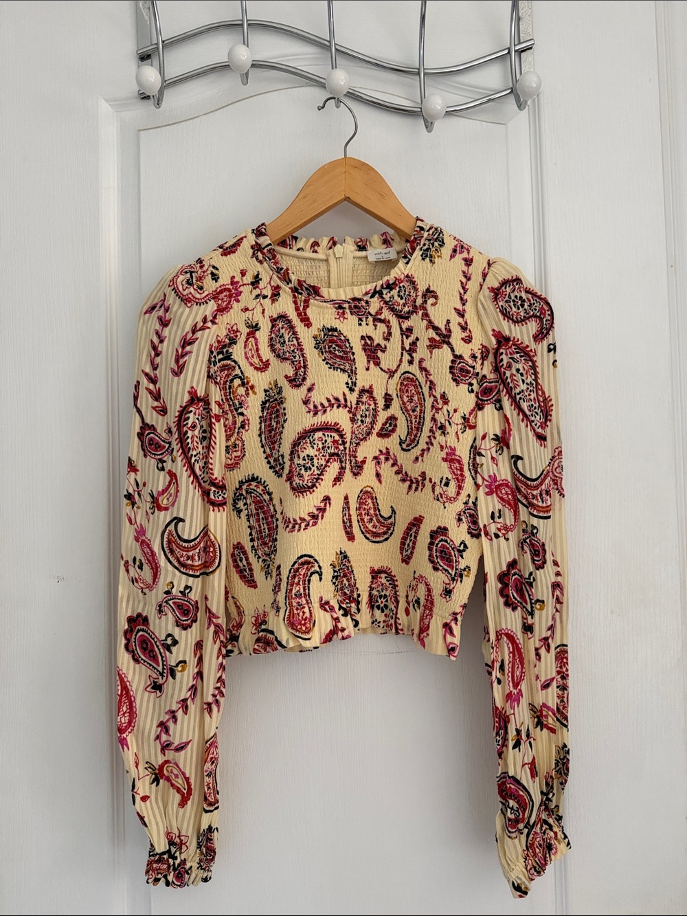 Wilfred Cream Paisley Long-Sleeve Cropped Top